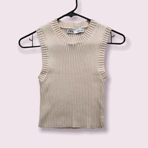 NWOT Zara Knit Crop Top